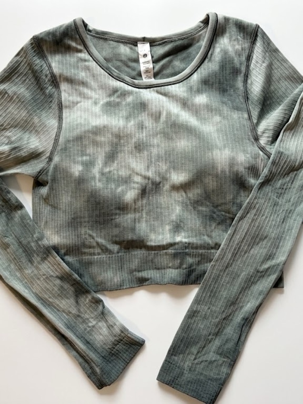 Women's Lululemon Green Tie-Dye Long Sleeve Crop Top